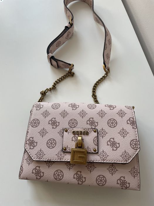 Guess Shell Logo Centre Stage Crossbody Bag