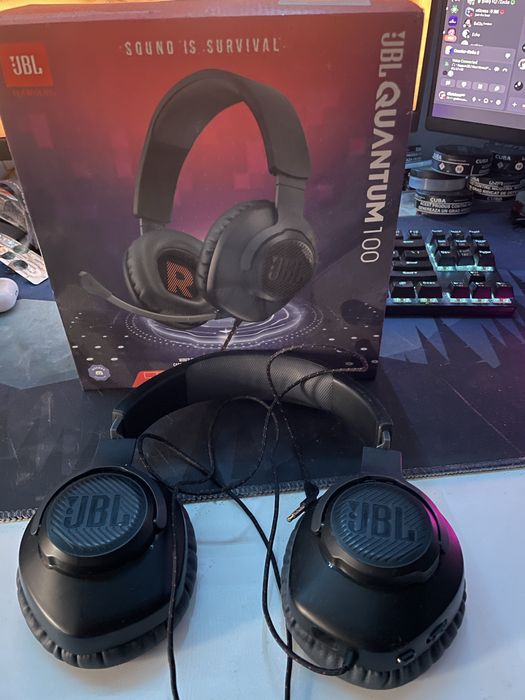 Casti jbl quantum 100