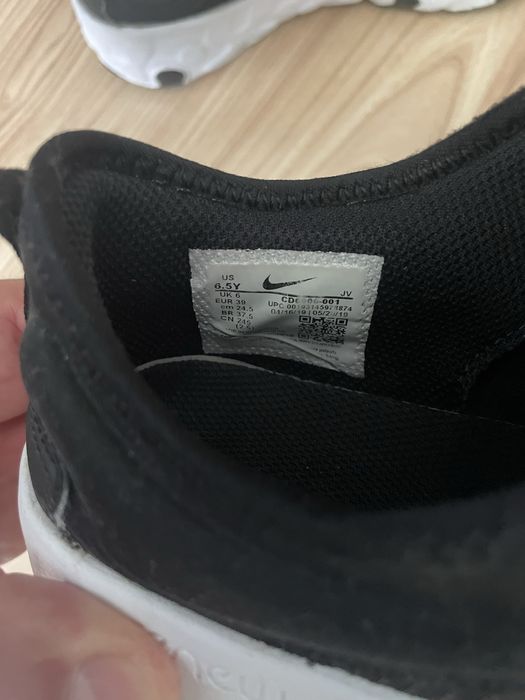 NIKE Renew/дамски маратонки 39