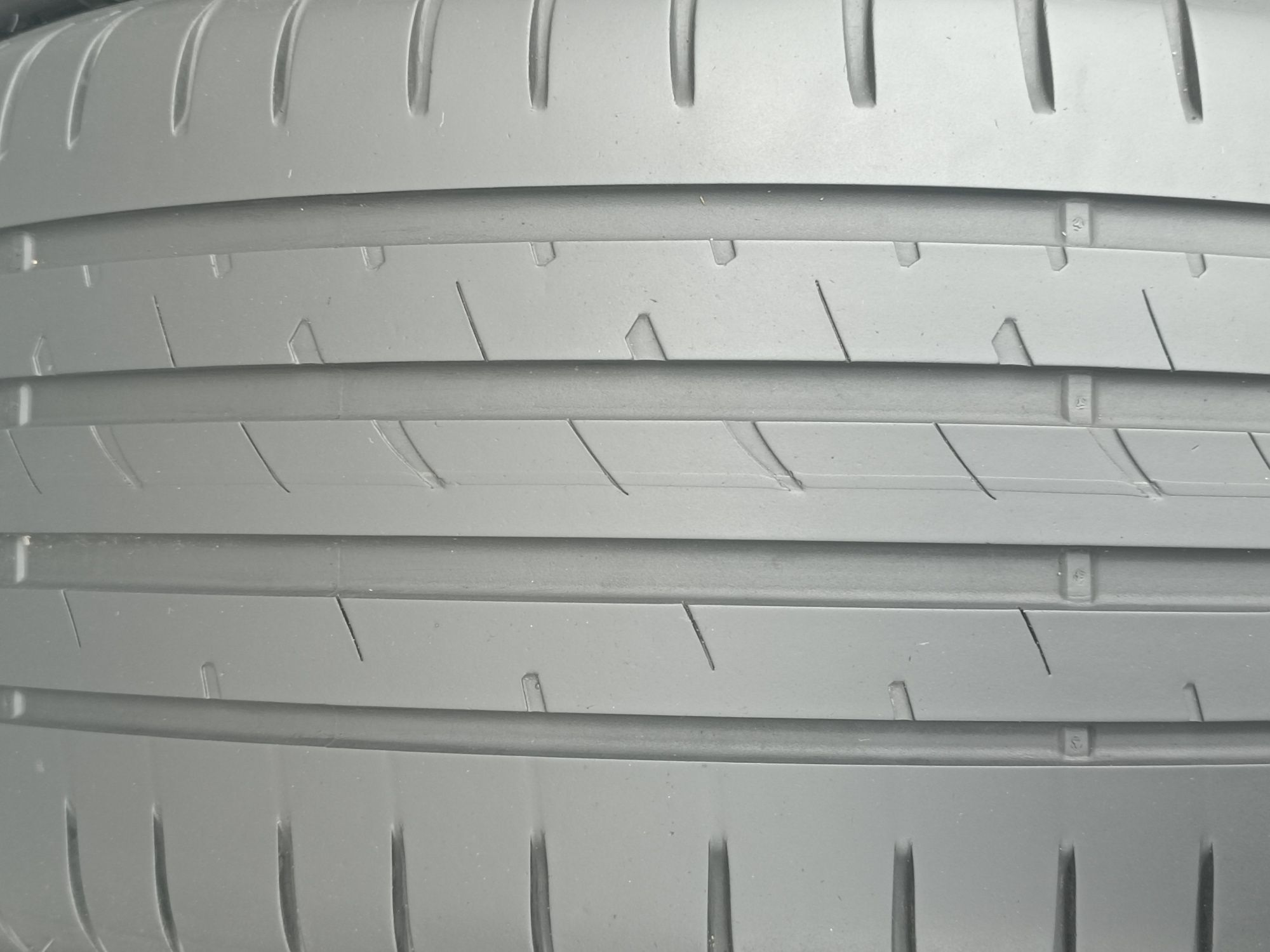 225/40/19 и 255/35/19 Goodyear