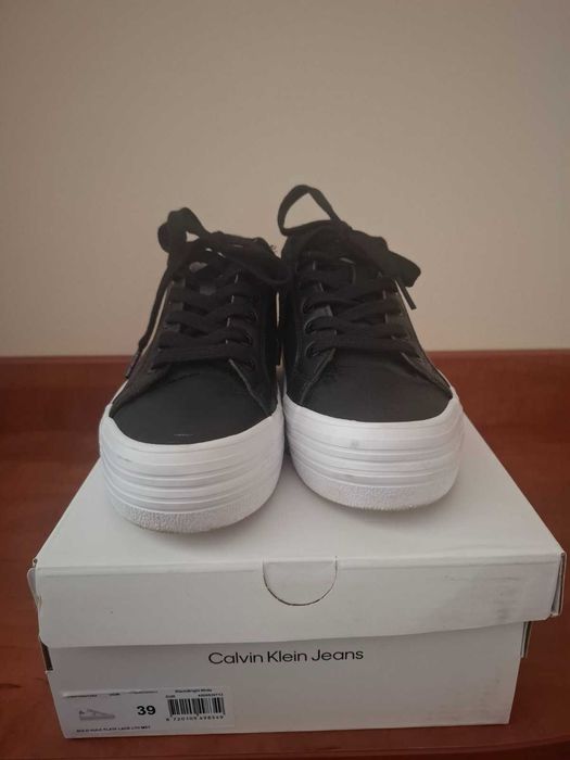 Обувки calvin klein