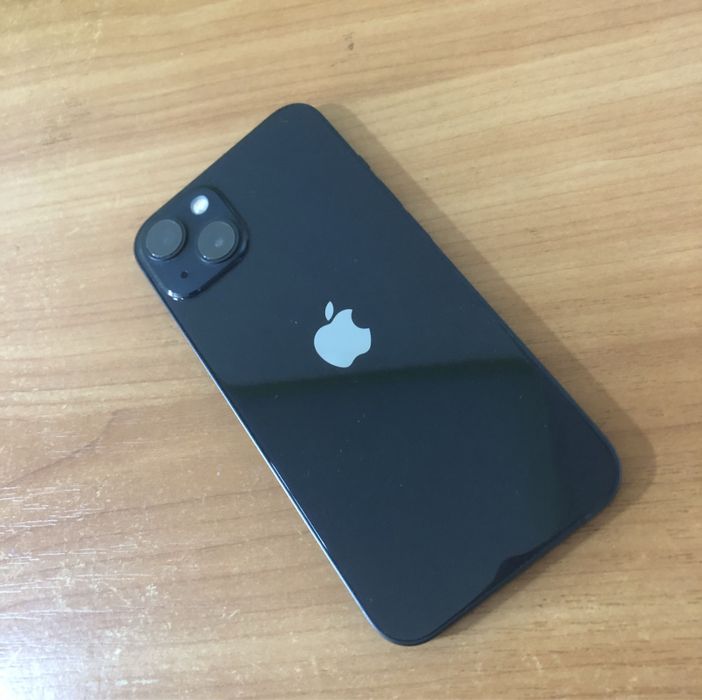 iPhone 13 128GB в  отличном состояний