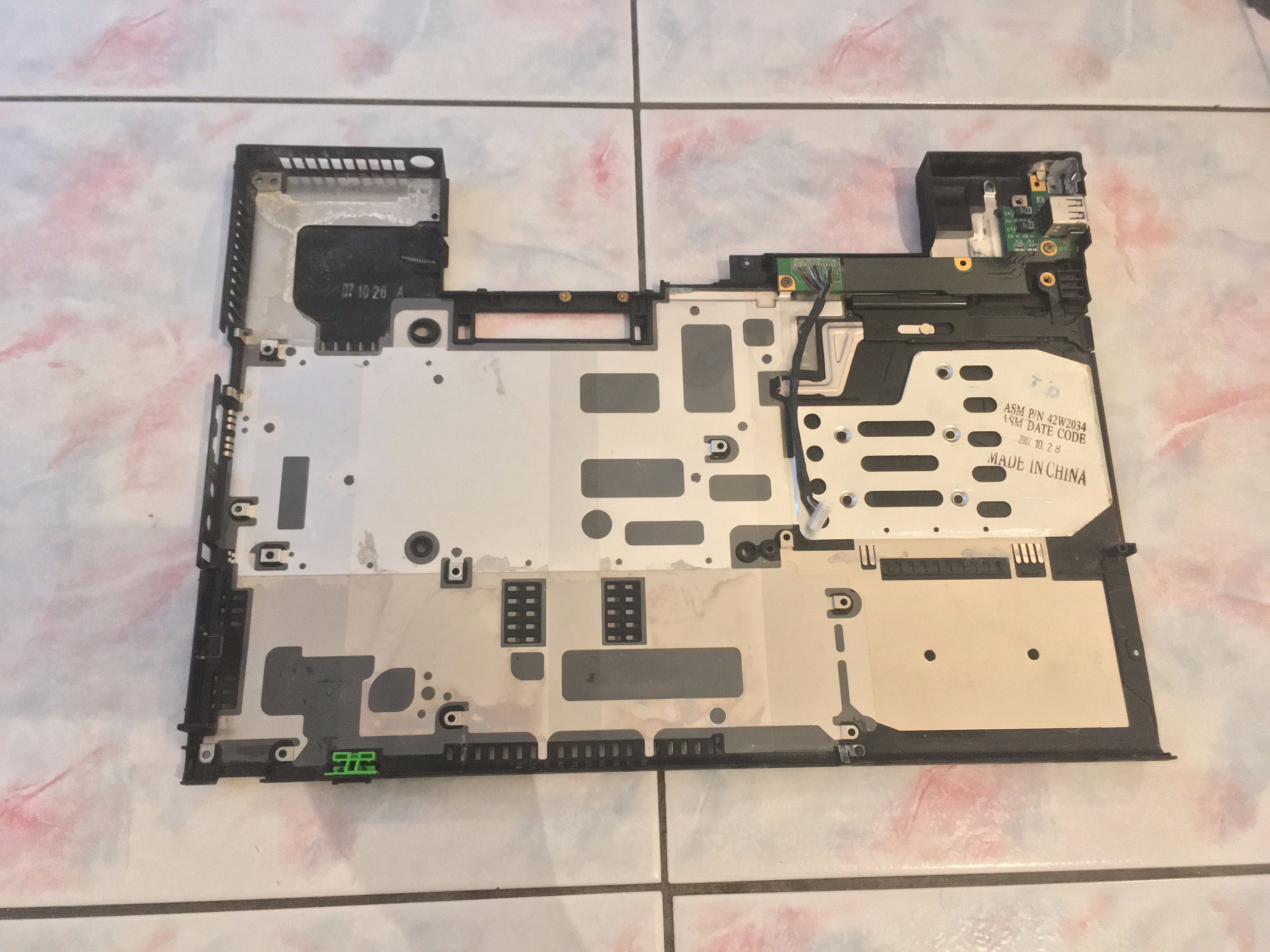 laptop lenovo T61, defect (piese)