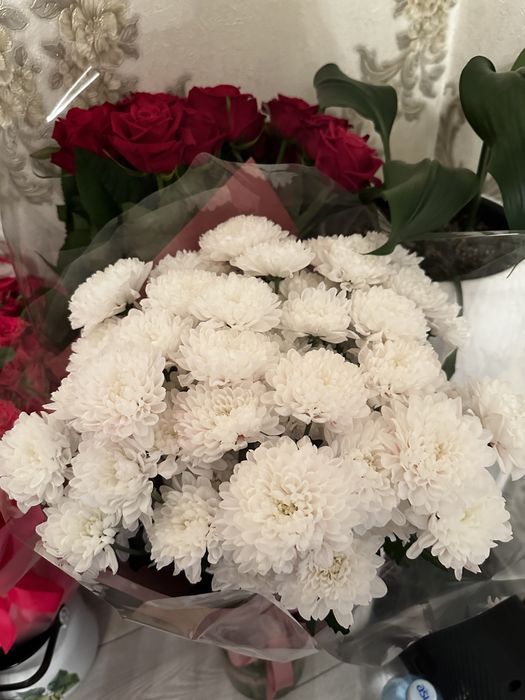 Продам букет свежих цветов устренних