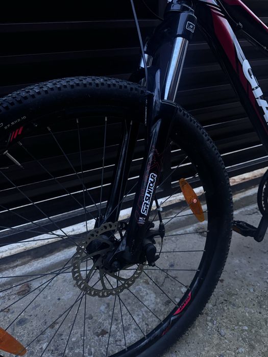 Bicicleta MTB Giant 27.5