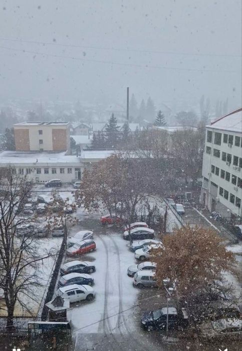 Vand apartament CENTRU 3 camere decomandat