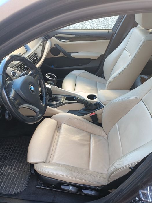 Vând Bmw x1 an 2010