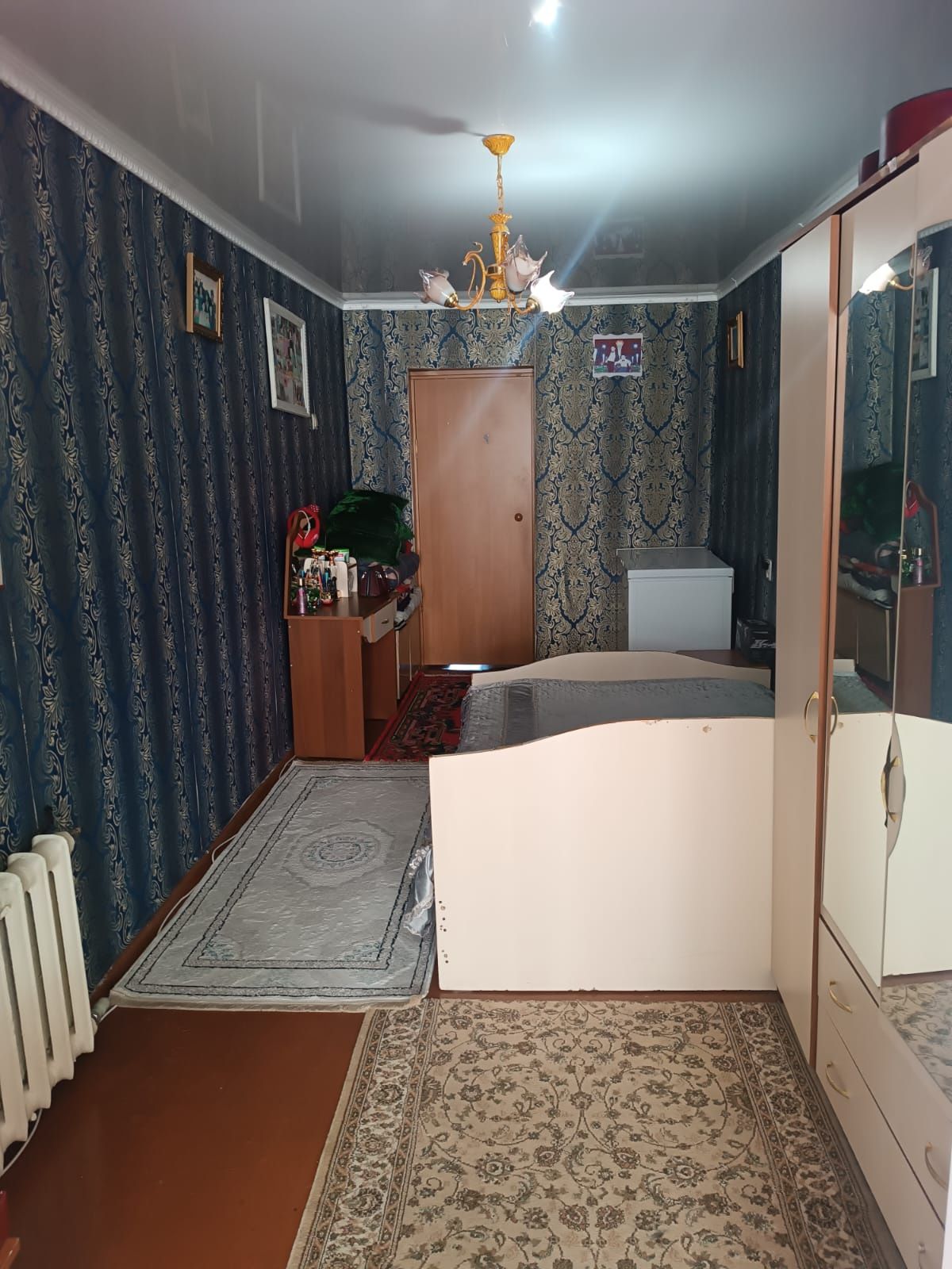 продам двухкомнатную квартиру