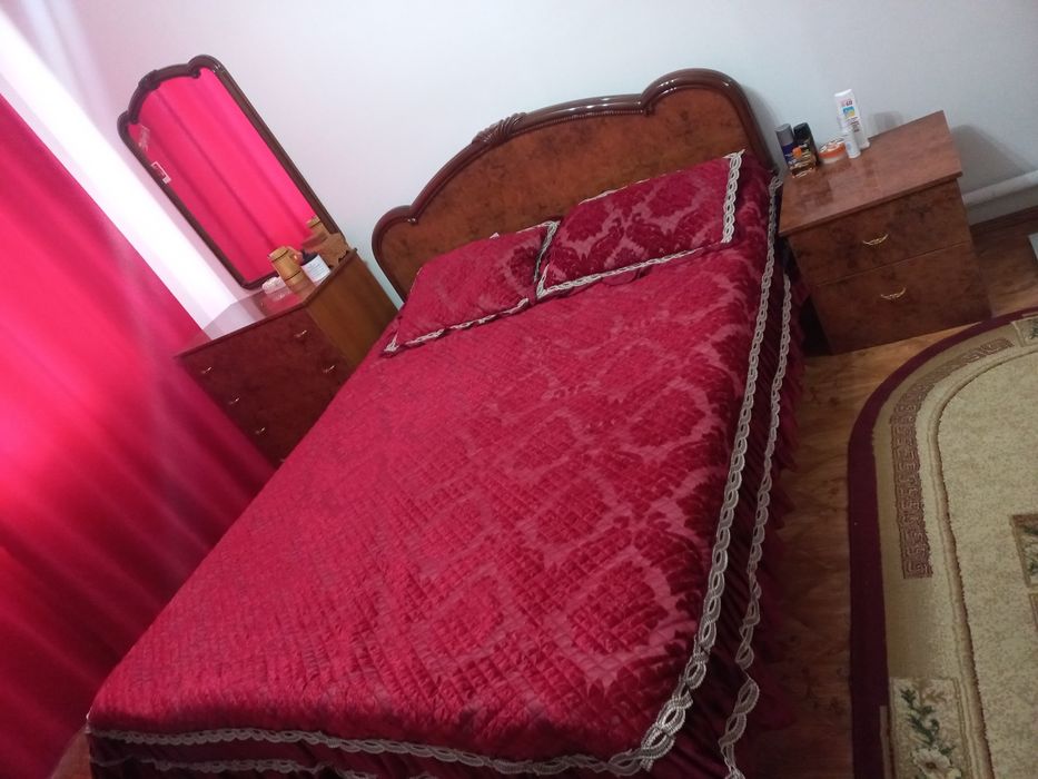 Мебель для спальни в хорошем состочнии