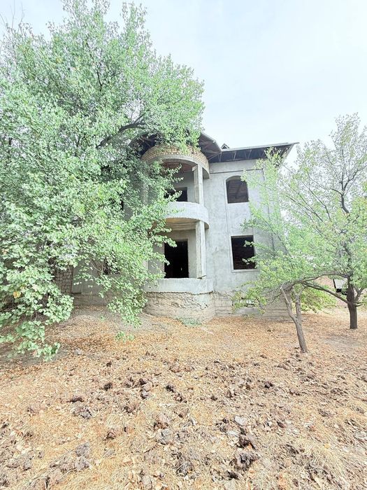 Uy sotiladi, Sabzavotda