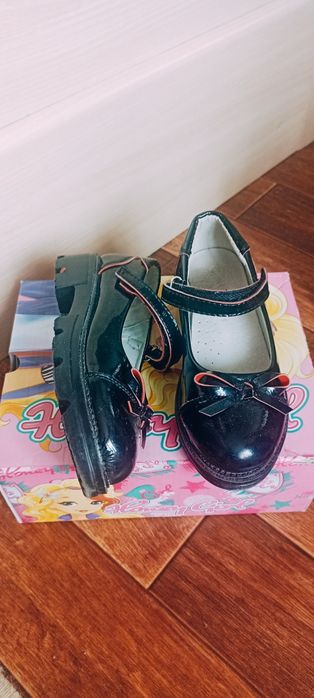 Туфли на девочку