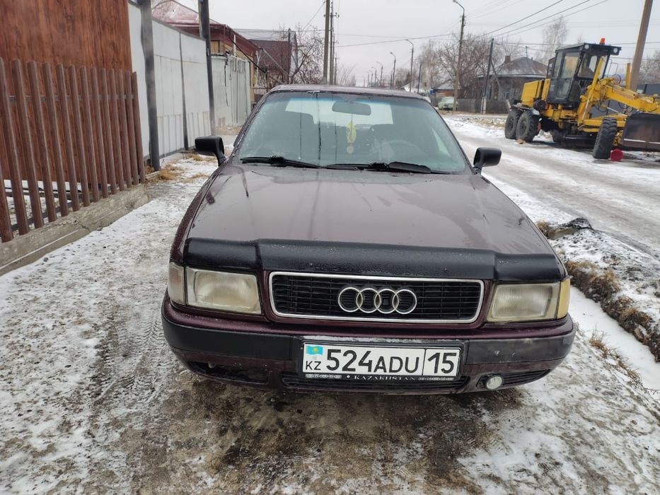Продам машину Audi 80