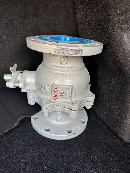 Срочно продаётся задвижка шаровой