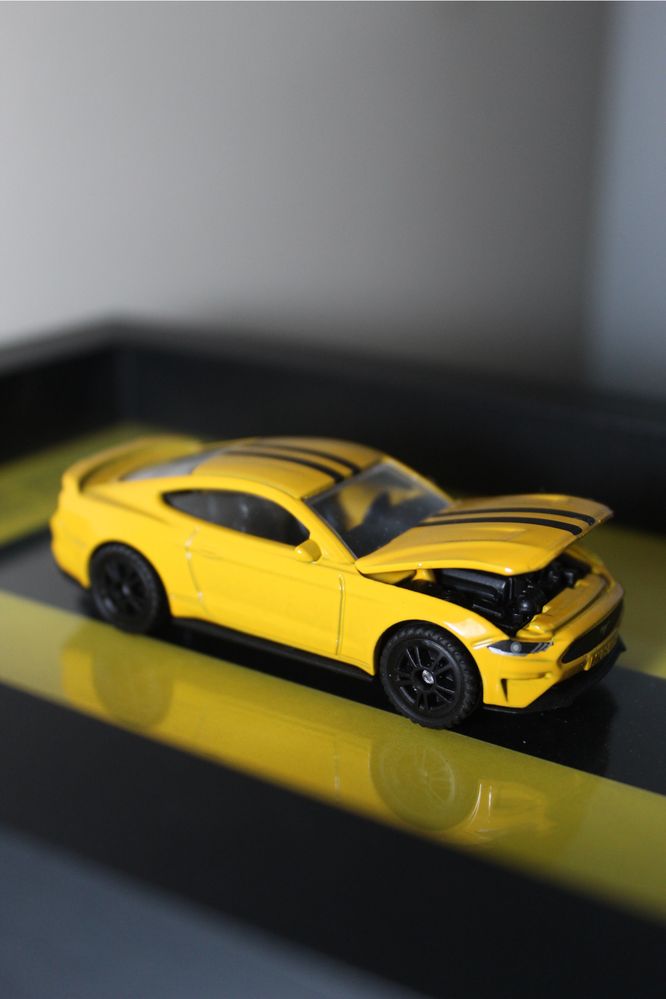Уникални арт рамки с метални модели коли – 1:64 / 1:43 / 1:24