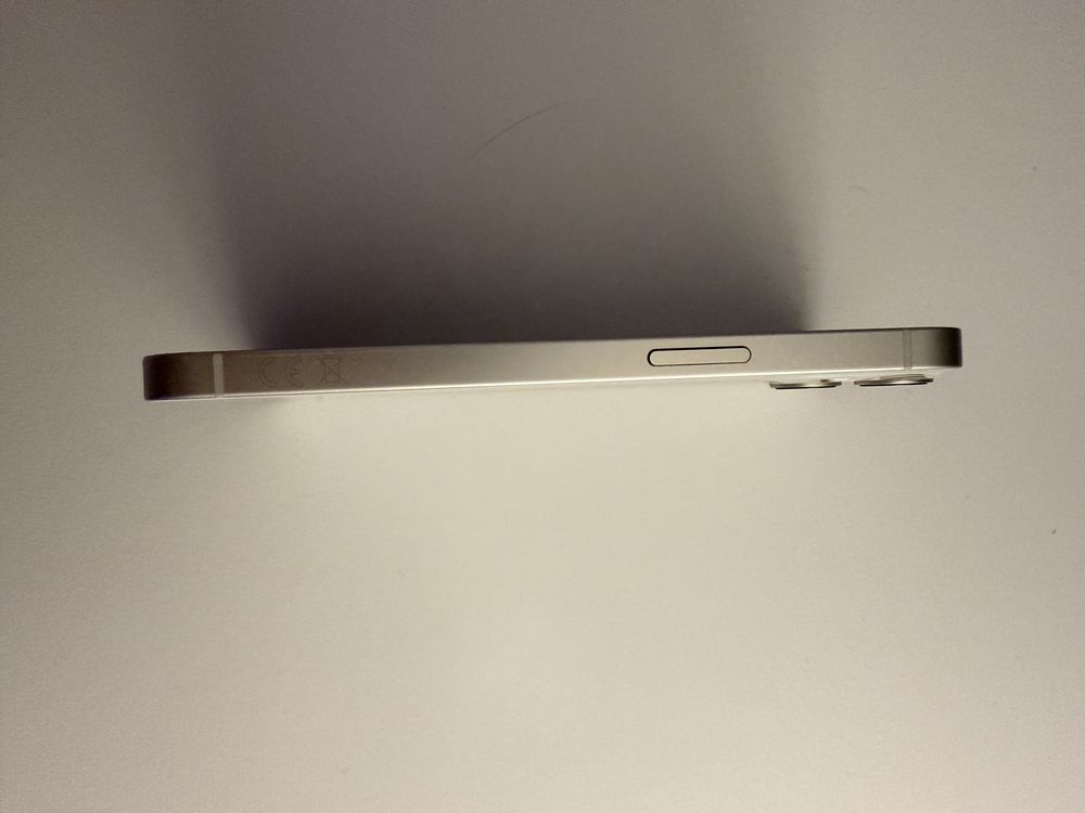 iPhone 13 - бял - battery capacity 85/86%