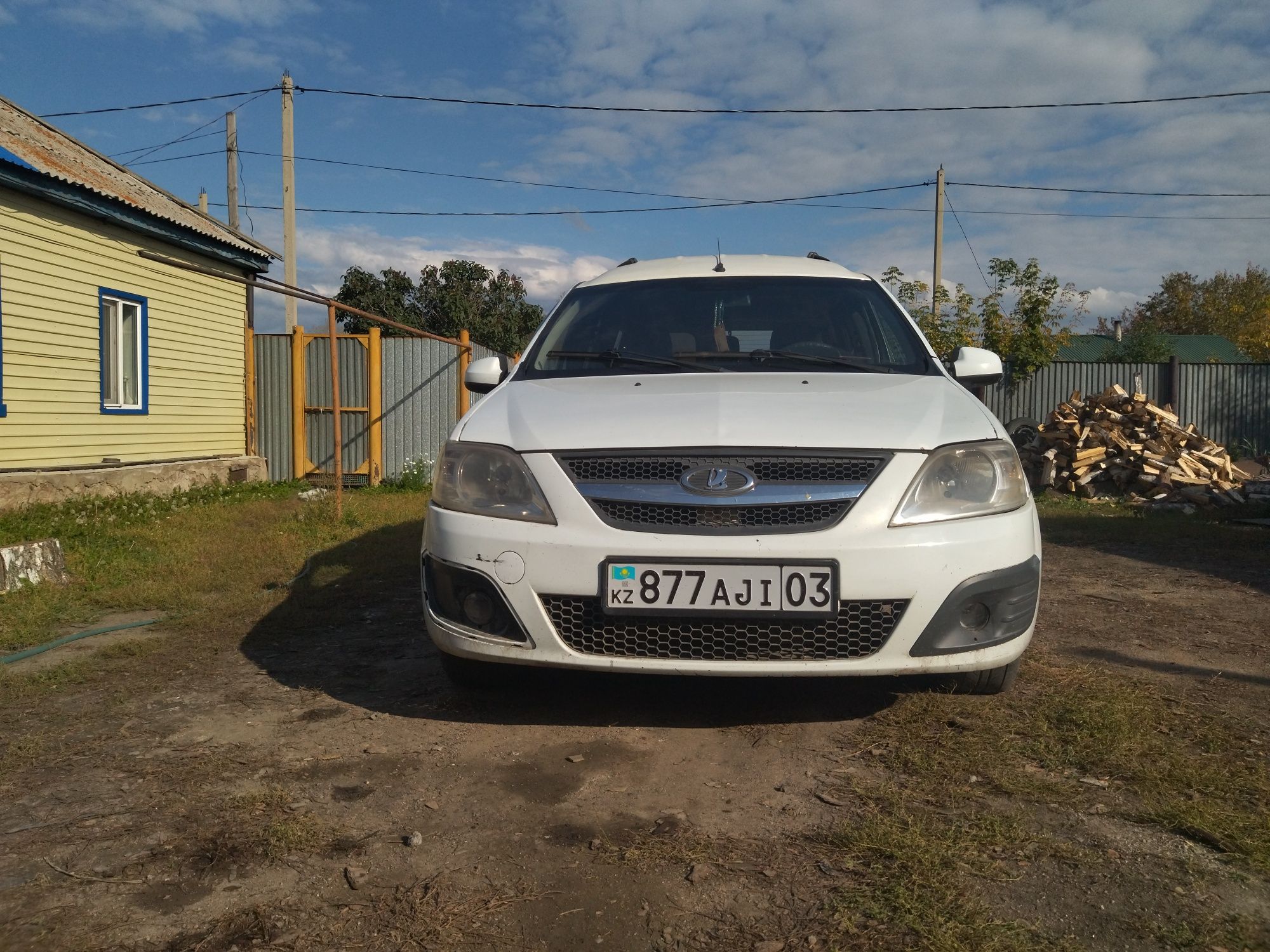 Лада Ларгус продам