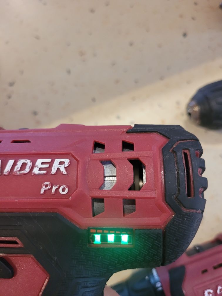 Винтоверт Raider PRO systems 20 волта