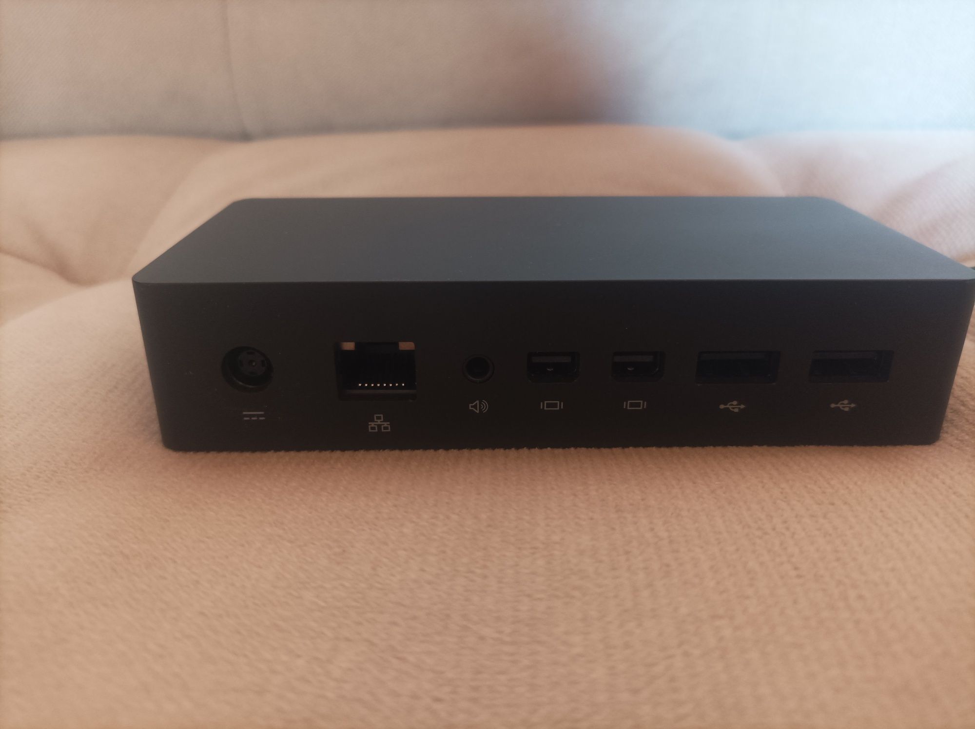 Microsoft surface dock + charger