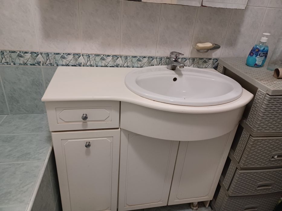 PVC шкаф за баня