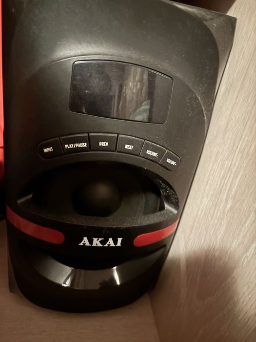 Boxe sistem Akai 5.1