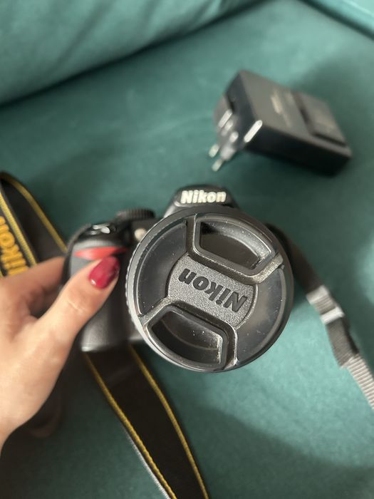 Vand Nikon d3100 in stare foarte buna