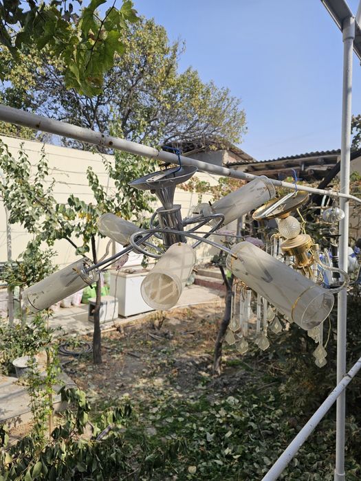 Продоються Люстры в хорошем состоянии