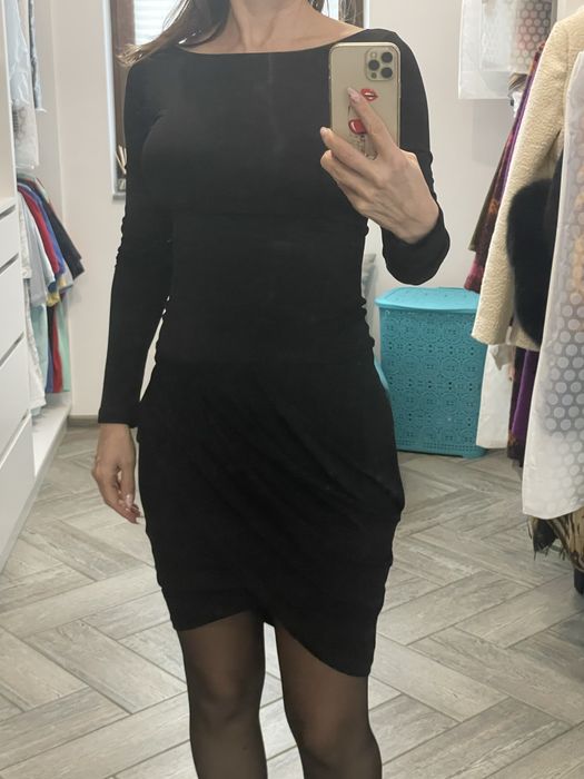Елегантна вечерна рокля