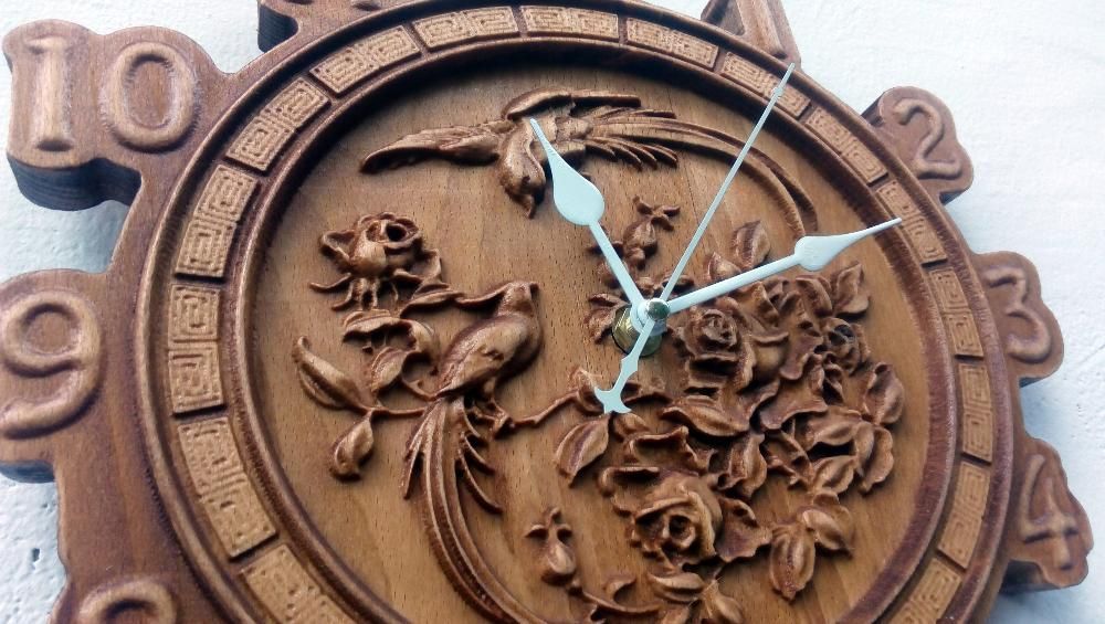 Часовници от дърво, дърворезба, за подарък , сувенир