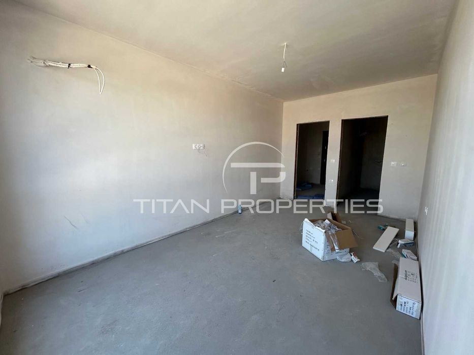 Продава се Тристаен апартамент в Пловдив, Остромила - 122 кв.м за 1282 €/кв.м - Снимка #3