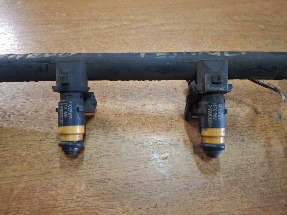 Injectoare rampă Renault Megane Scenic 1.6 Benzina 1996-2003