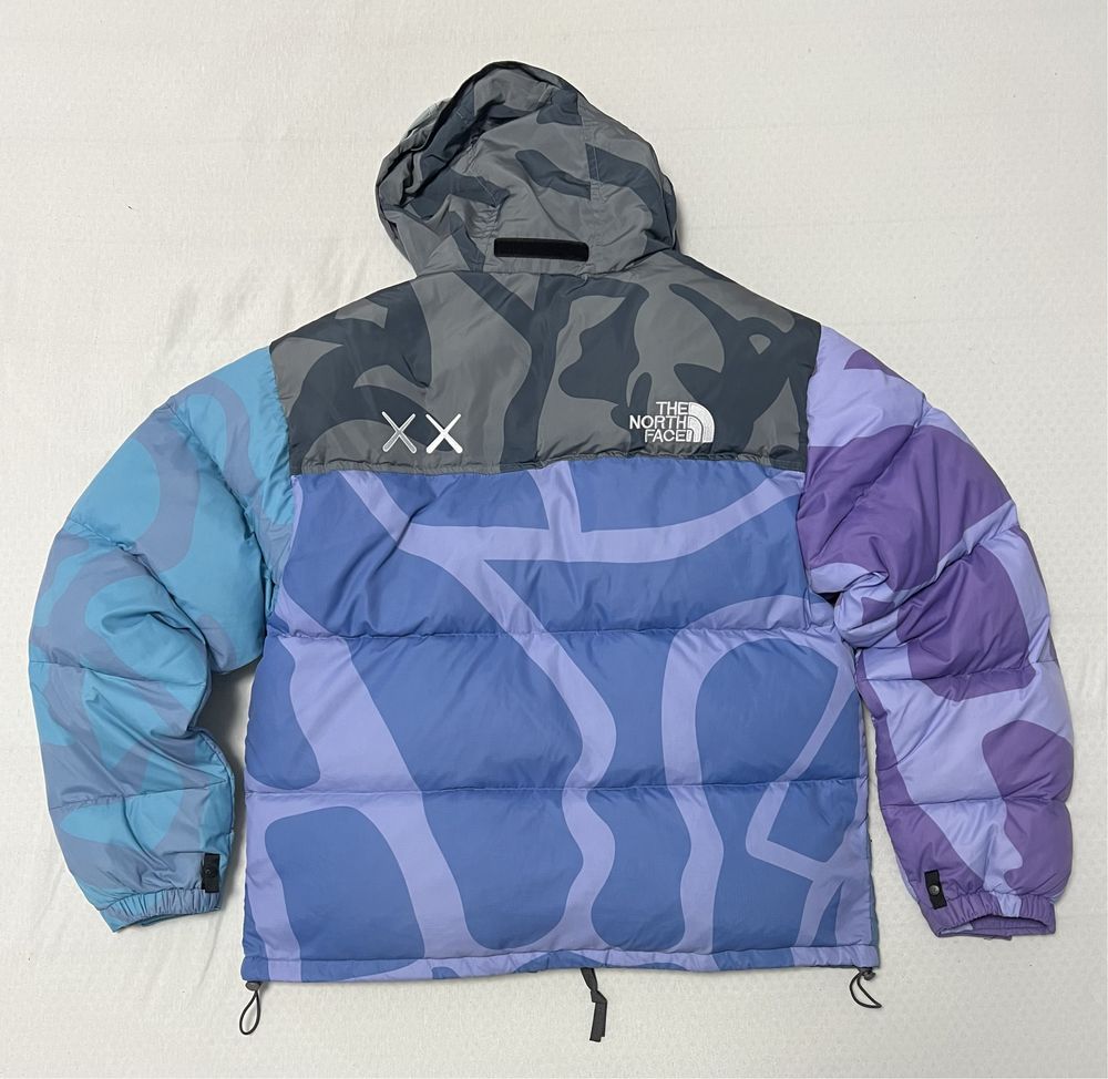 Geaca The North Face x Kaws Marime L