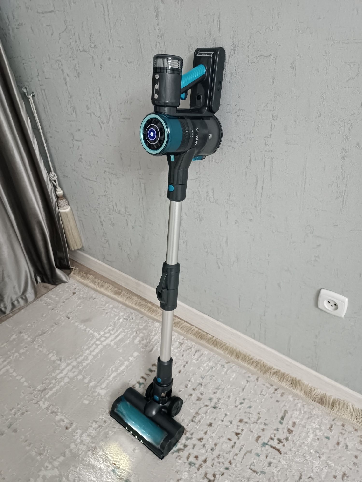 Продам пылесос  Araimo