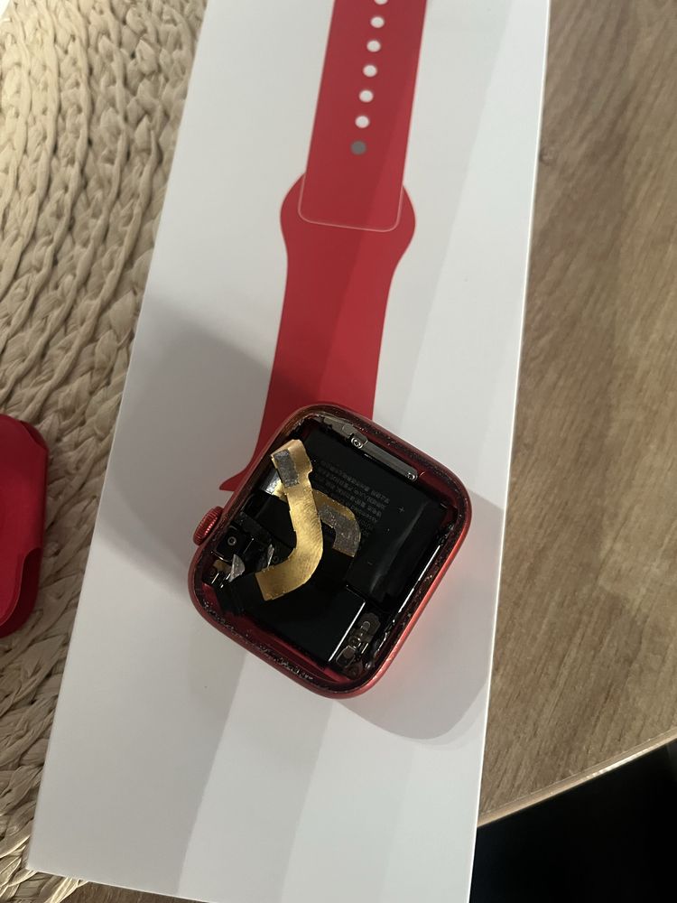 Apple Watch Red Aluminium Case 44mm