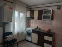 Garsoniera cu living și dormitor decomandat