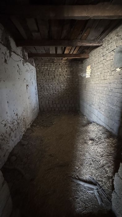 Срочно арзон  ховли сотилади