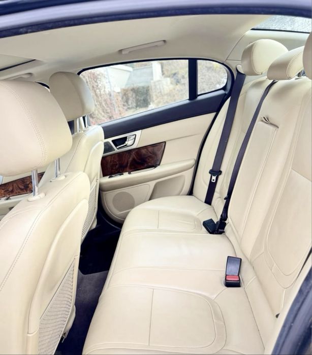 Jaguar XF 2.2 190 Cp Diesel Premium Luxury Side Assist 2012 proprietar