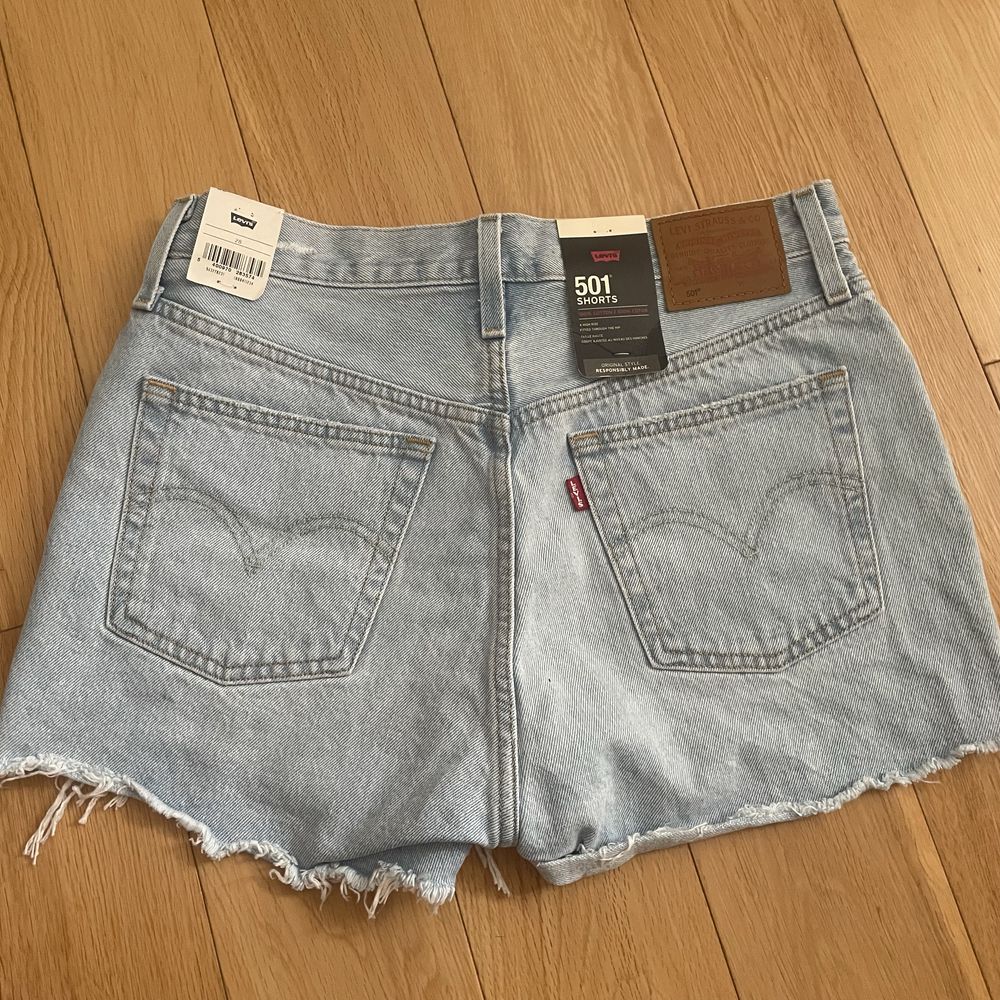 Къси дънкови панталони Levi’s