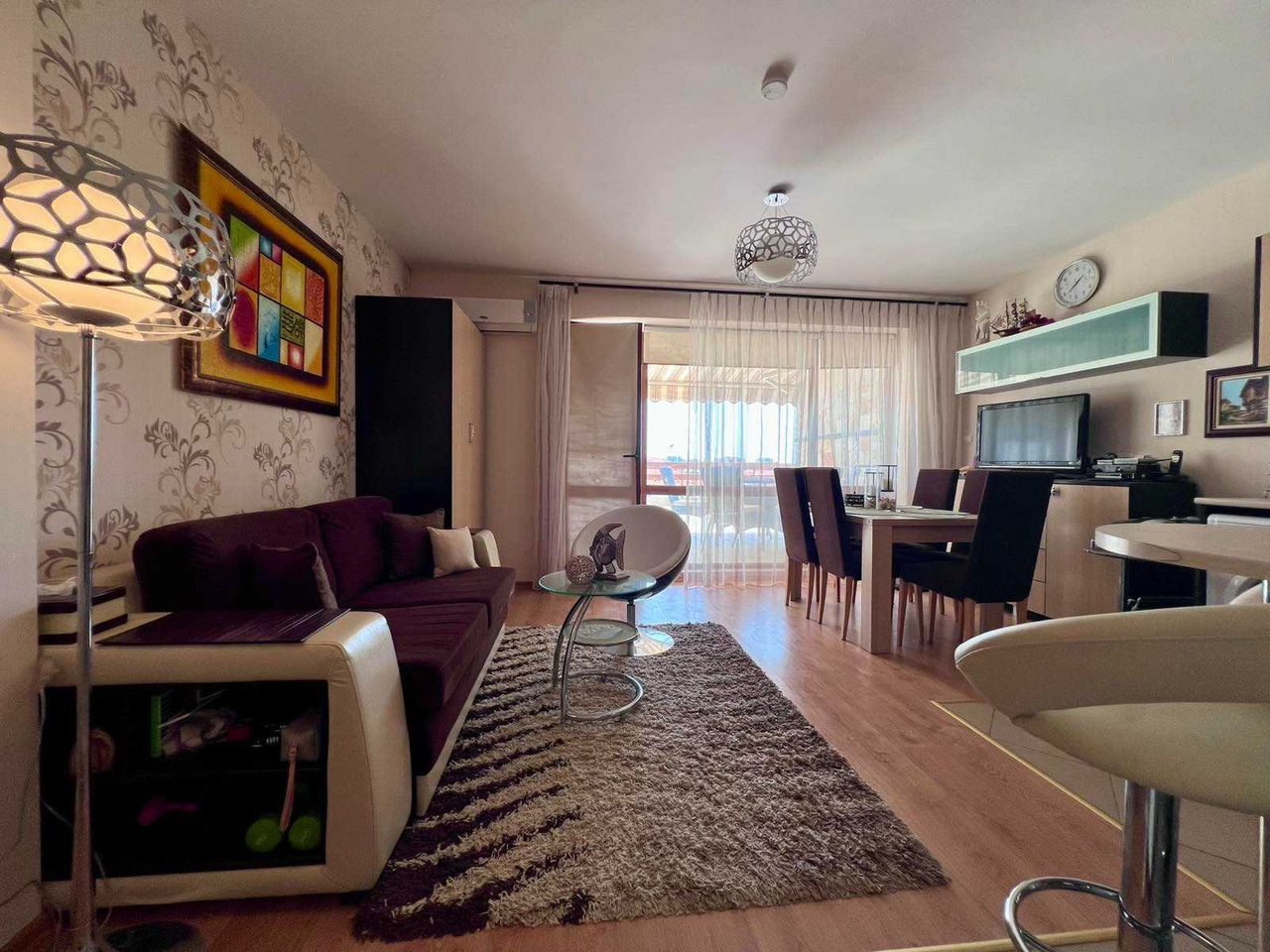 Продава се Двустаен апартамент в к.к. Слънчев бряг - 71 кв.м за 1015 €/кв.м - Снимка #2