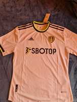 Tricou Leeds United 2022/23 – Adidas replica, nou cu etichetă