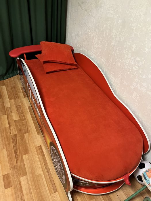 Продам  кровать  двуспальную