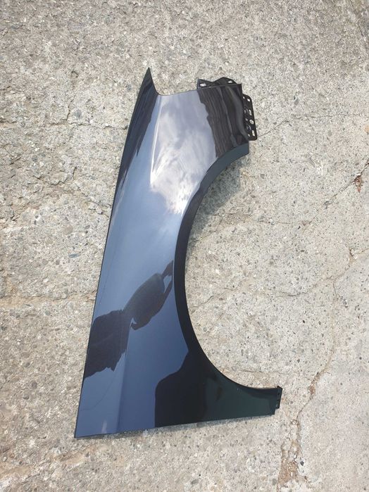 Aripa Vw Passat b6 maro LC8Z