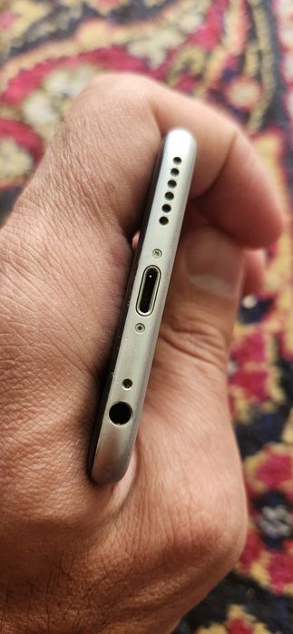 Iphone 6 yaxshi holatda
