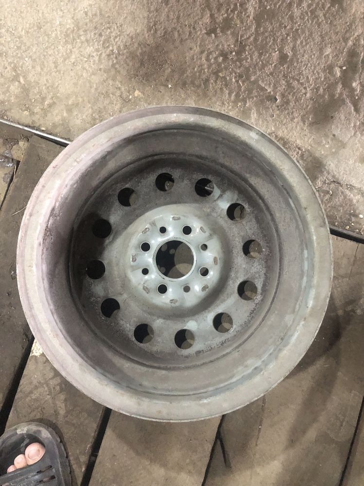 Продам железный диск r14