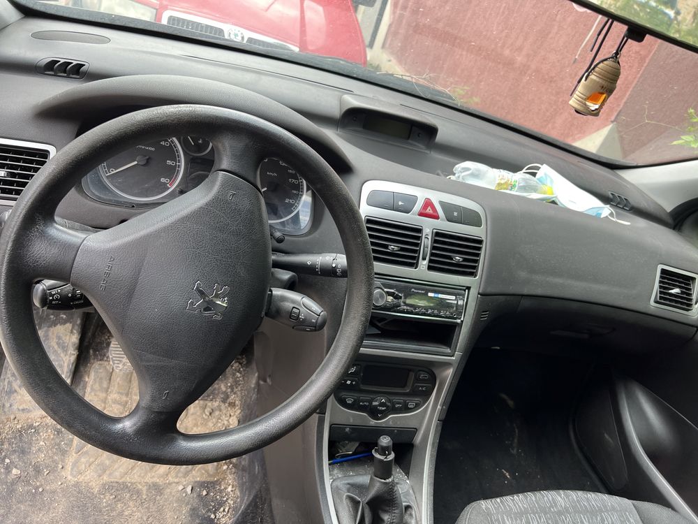 Peugeot 307 2.0hdi 110кс 2004г На части