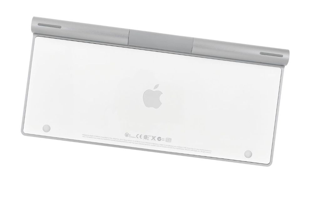 Apple wireless Magic Keyboard, Magic Trackpad, Magic Mouse 2