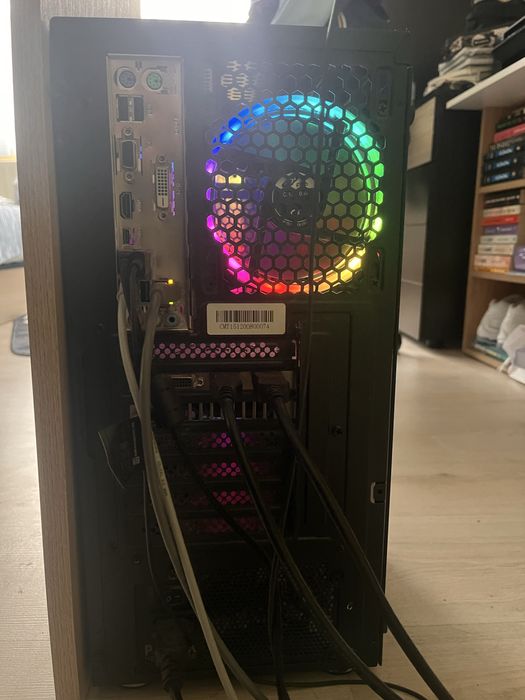 Продавам геймърски компютър