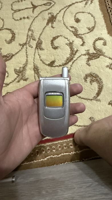 Самсунг РЕТРО телефон 55$