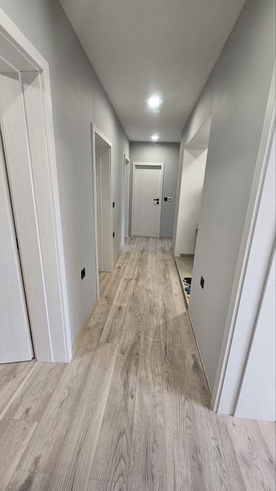 Дава се под наем Етаж от къща в Варна, Младост 1 - 150 кв.м за 510 € - Снимка #4