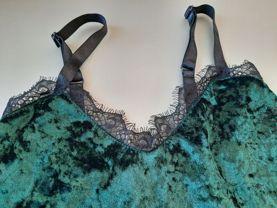 Compleu de noapte cu catifea si dantela Atmosphere 34