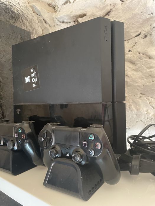Ps 4 + manete si jocuri